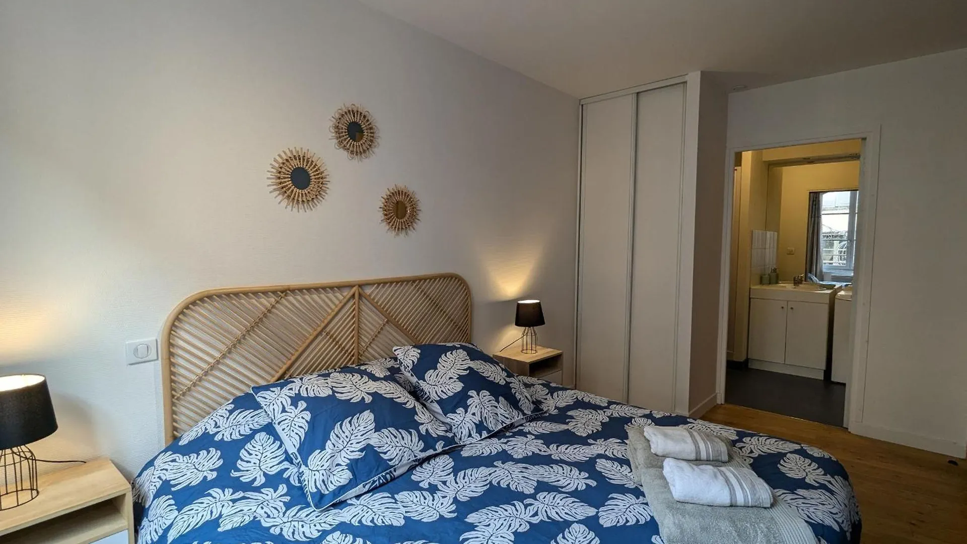 Holiday home Charmant 2 Pieces Au Pied De La Cathedrale, Lumineux Et Tout Inclus, Idealement Situe En Centre-Ville. - Fr-1-582-379 Le Puy-en-Velay France