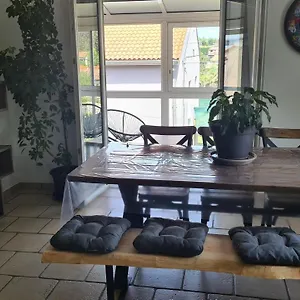  Hébergement de vacances Maison Familiale Avec Jardin Clos Et Barbecue